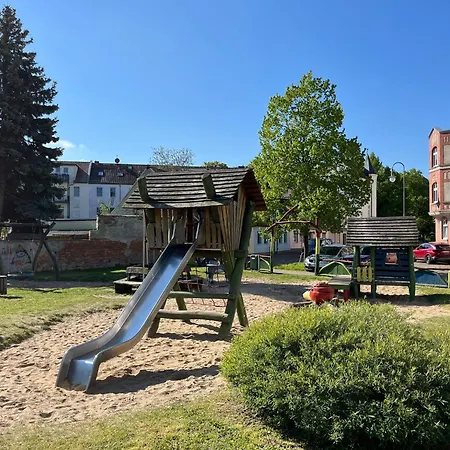 Maxi 3 Personen, Zentrale Lage, Ruhige Nebenstrasse Dessau-Rosslau