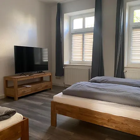 Maxi 3 Personen, Zentrale Lage, Ruhige Nebenstrasse Apartment Dessau-Rosslau
