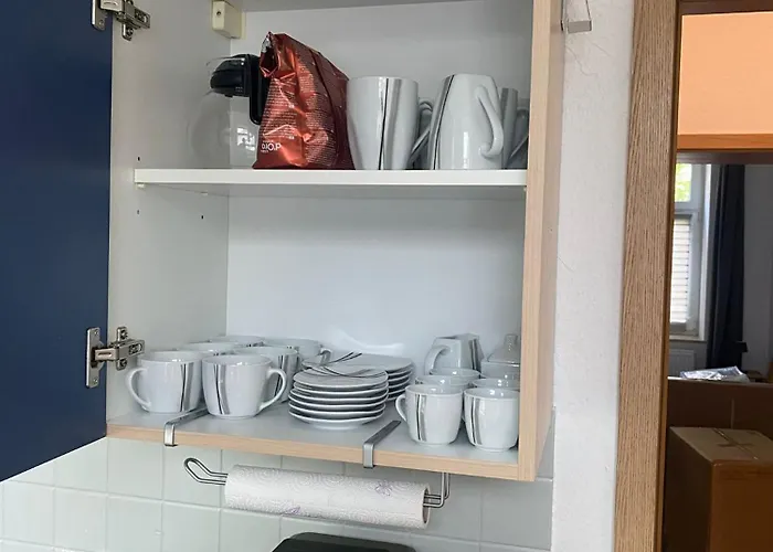 Maxi 3 Personen, Zentrale Lage, Ruhige Nebenstrasse *