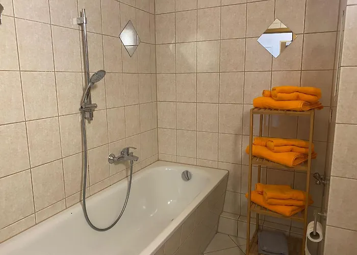 Maxi 3 Personen, Zentrale Lage, Ruhige Nebenstrasse * Dessau-Rosslau